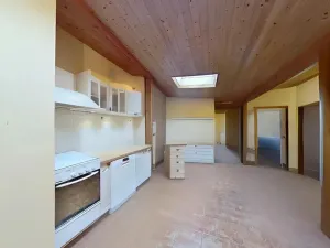 Prodej bytu 3+1, Jihlava, Mrštíkova, 100 m2