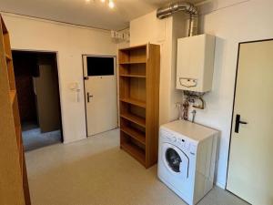 Prodej bytu 3+1, Cheb, Dukelská, 84 m2