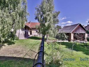 Prodej zemědělské usedlosti, Tichonice, 762 m2