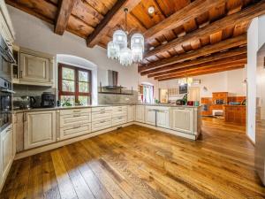 Prodej rodinného domu, Domanín, 717 m2