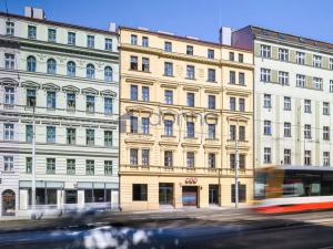 Pronájem restaurace, Praha, Seifertova, 78 m2
