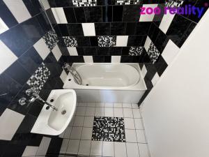 Prodej bytu 3+1, Chomutov, U Hačky, 70 m2