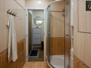 Pronájem bytu 2+kk, Praha - Hostivař, Tenisová, 36 m2