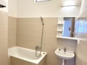 Pronájem bytu 3+kk, České Budějovice, Krajinská, 55 m2