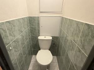 Pronájem bytu 2+1, Praha - Malešice, Ovčárská, 55 m2
