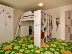 Prodej rodinného domu, Tišice, 160 m2