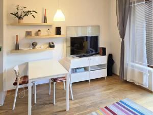 Pronájem bytu 3+kk, Praha - Dejvice, Lindleyova, 78 m2