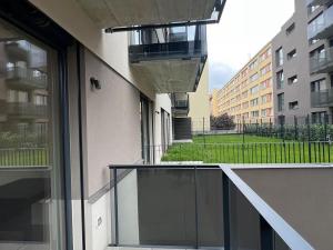 Pronájem bytu 2+kk, Praha - Košíře, Starokošířská, 60 m2