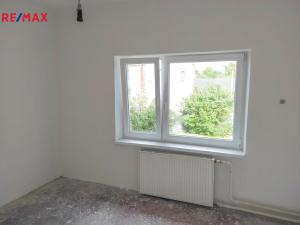 Prodej rodinného domu, Týnec nad Labem, Husova, 68 m2