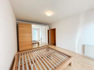 Pronájem bytu 2+kk, Praha - Hodkovičky, U Zátiší, 65 m2