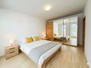 Pronájem bytu 2+kk, Praha - Hodkovičky, U Zátiší, 66 m2