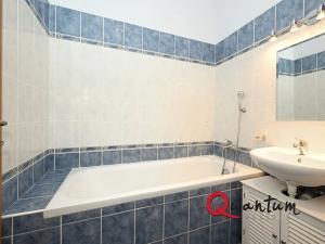 Pronájem bytu 2+kk, Jesenice, Sluneční, 66 m2
