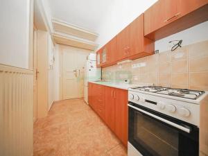 Pronájem bytu 2+kk, Praha - Vršovice, Madridská, 44 m2