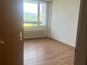Pronájem bytu 2+1, Bílina, Sídliště Za Chlumem, 60 m2