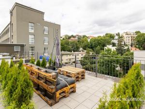 Pronájem bytu 1+kk, Praha - Vinohrady, Perucká, 26 m2