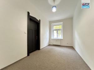Pronájem bytu 2+1, Plzeň, Blatenská, 47 m2