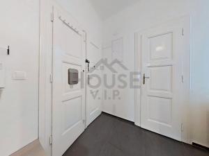 Pronájem bytu 1+kk, Praha - Nové Město, Ve Smečkách, 83 m2