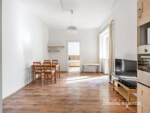 Pronájem bytu 2+kk, Praha - Nusle, U družstva Ideál, 44 m2