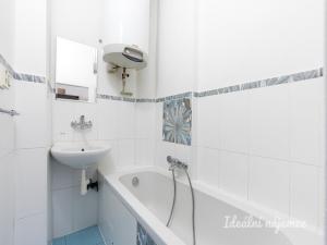 Pronájem bytu 2+kk, Praha - Nusle, U družstva Ideál, 44 m2