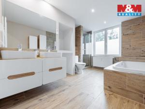 Prodej bytu 4+1, Bukovany, 70 m2