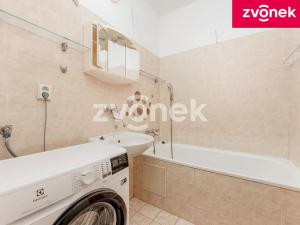 Prodej bytu 2+kk, Otrokovice, nám. 3. května, 50 m2