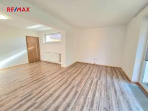 Pronájem bytu 3+1, Zruč-Senec, Plzeňská, 150 m2