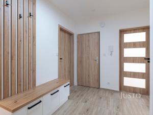 Pronájem bytu 2+1, Zlín, L. Váchy, 54 m2
