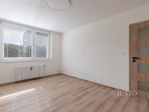 Pronájem bytu 2+1, Zlín, L. Váchy, 54 m2