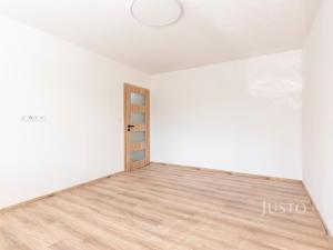 Pronájem bytu 2+1, Zlín, L. Váchy, 54 m2