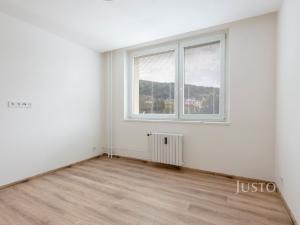 Pronájem bytu 2+1, Zlín, L. Váchy, 54 m2