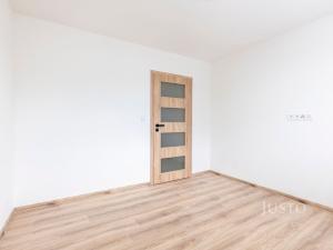 Pronájem bytu 2+1, Zlín, L. Váchy, 54 m2