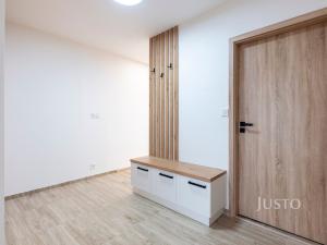 Pronájem bytu 2+1, Zlín, L. Váchy, 54 m2