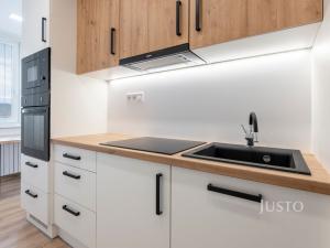 Pronájem bytu 2+1, Zlín, L. Váchy, 54 m2
