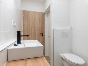 Pronájem bytu 2+1, Zlín, L. Váchy, 54 m2