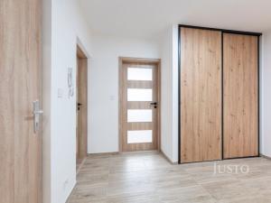 Pronájem bytu 2+1, Zlín, L. Váchy, 54 m2