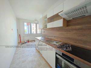 Pronájem bytu 2+1, České Budějovice, Branišovská, 61 m2