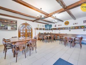 Prodej ubytování, Bouzov, 1023 m2