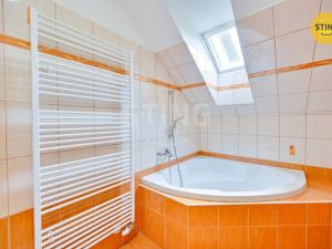 Prodej ubytování, Bouzov, 1023 m2