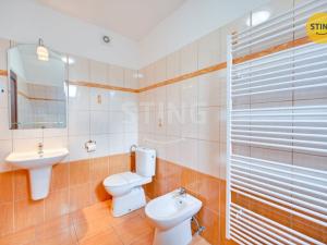 Prodej ubytování, Bouzov, 1023 m2