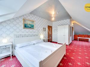 Prodej ubytování, Bouzov, 1023 m2