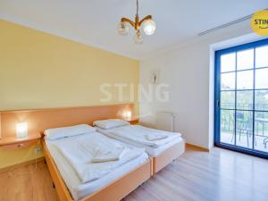 Prodej ubytování, Bouzov, 1023 m2