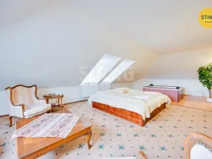 Prodej ubytování, Bouzov, 1023 m2