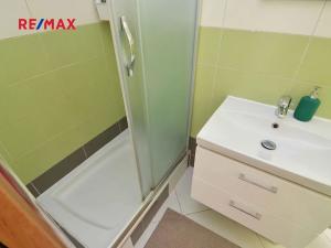 Pronájem bytu 1+1, Praha - Košíře, Pod Kavalírkou, 42 m2