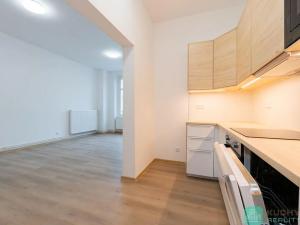 Pronájem bytu 2+kk, Teplice, 28. října, 52 m2