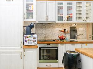 Prodej bytu 2+kk, Praha - Hrdlořezy, Učňovská, 48 m2