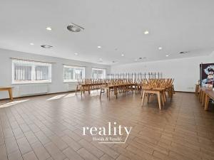 Prodej restaurace, Dobšice, Lahoferova, 797 m2