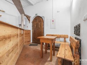 Pronájem restaurace, Újezd u Brna, Družstevní, 76 m2