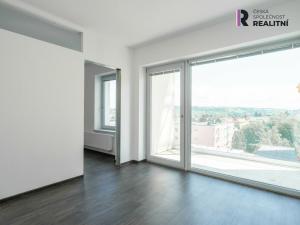Pronájem bytu 2+kk, Zlín, Lorencova, 55 m2