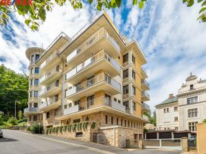 Pronájem bytu 2+kk, Karlovy Vary, Svahová, 45 m2