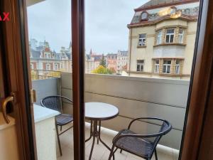 Pronájem bytu 2+kk, Karlovy Vary, Svahová, 45 m2